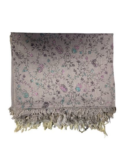 Handmade Chitrali Woolen Shawl for Women – Traditional Heritage Design – Hand-Finished Details